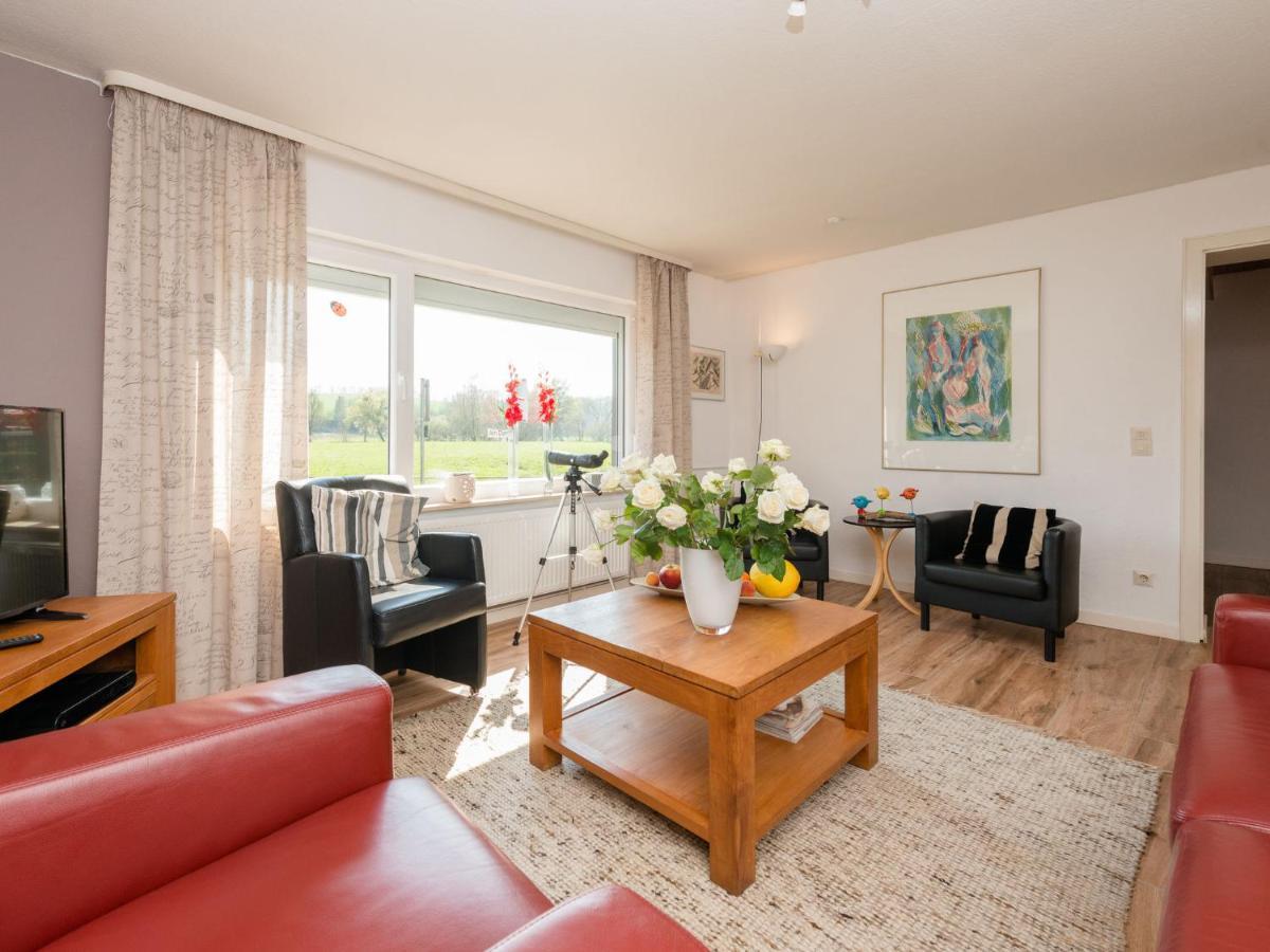 Modern Holiday Home Near River In Amelgatzen Emmerthal Habitación foto